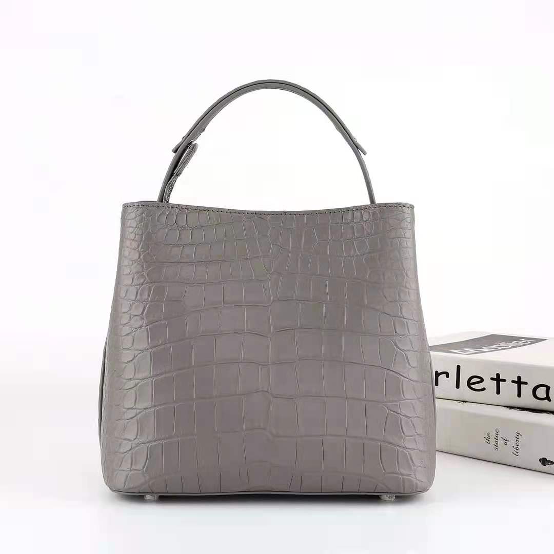 real crocodile leather bag ladies fashion handbags shoulder bags European and American trend hand ba